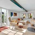 Дом отдыха 1 Bedroom Front In *