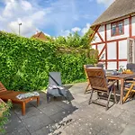 Дом отдыха 1 Bedroom Front In *