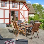 1 Bedroom Front In Дом отдыха