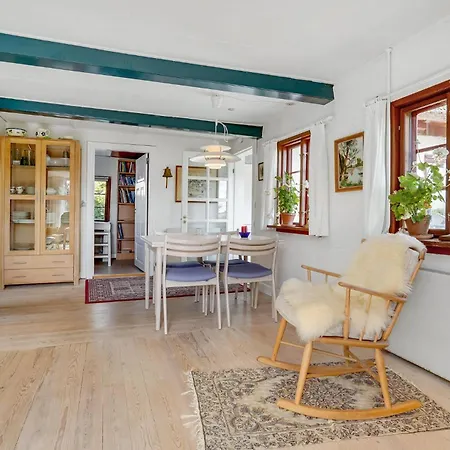 1 Bedroom Pet Friendly In Svendborg