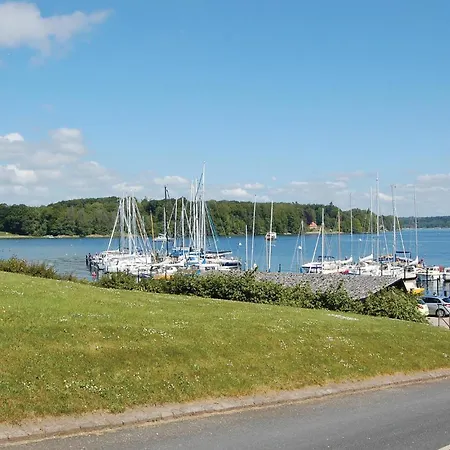 1 Bedroom Pet Friendly In